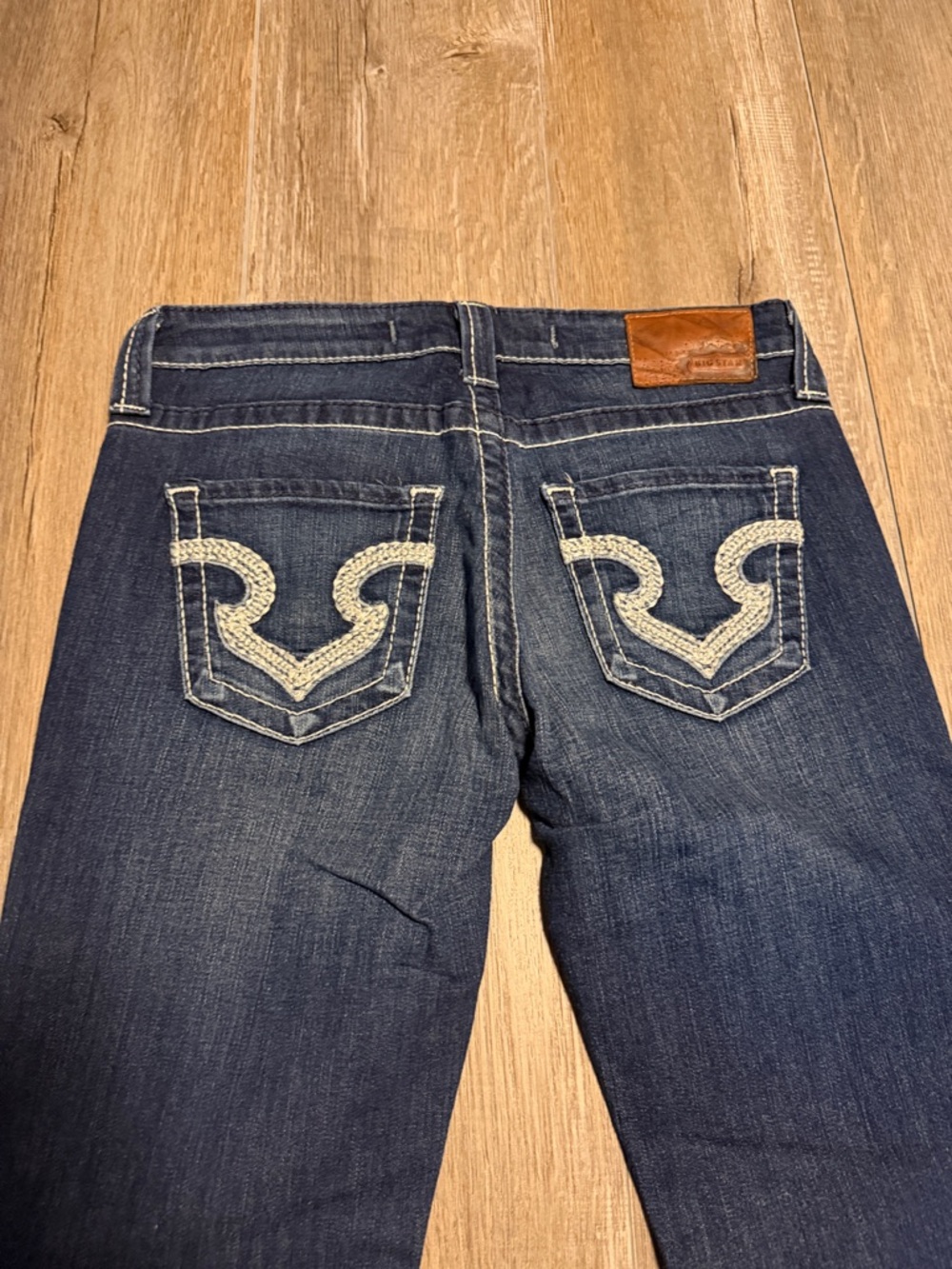 Big Star Remy Low Rise Jeans in Dark Indigo with Cream Label